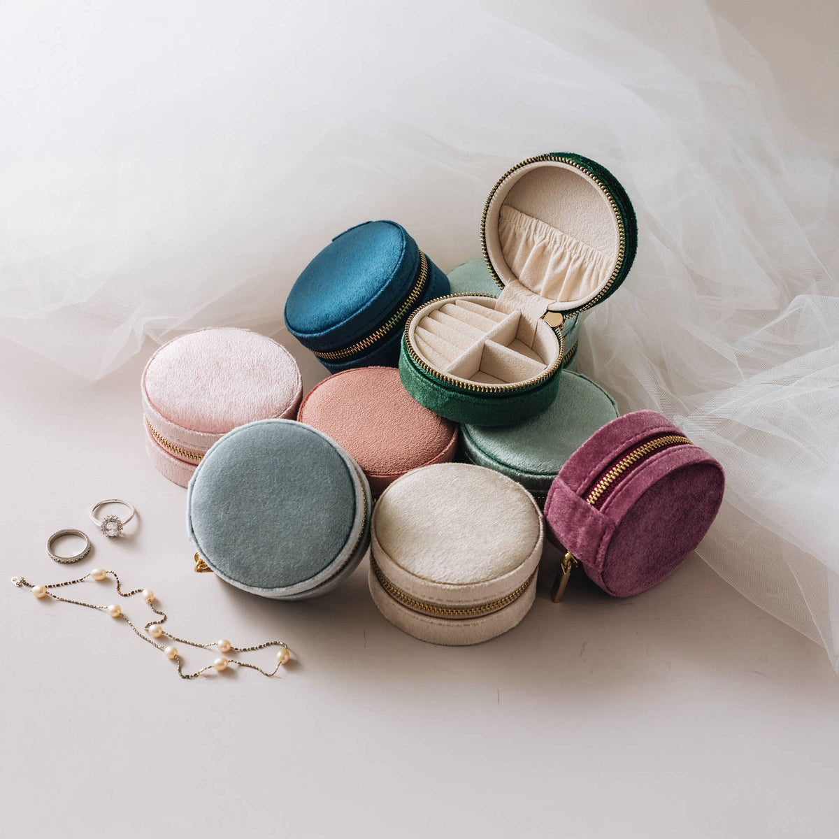 Round Velvet Jewelry Box