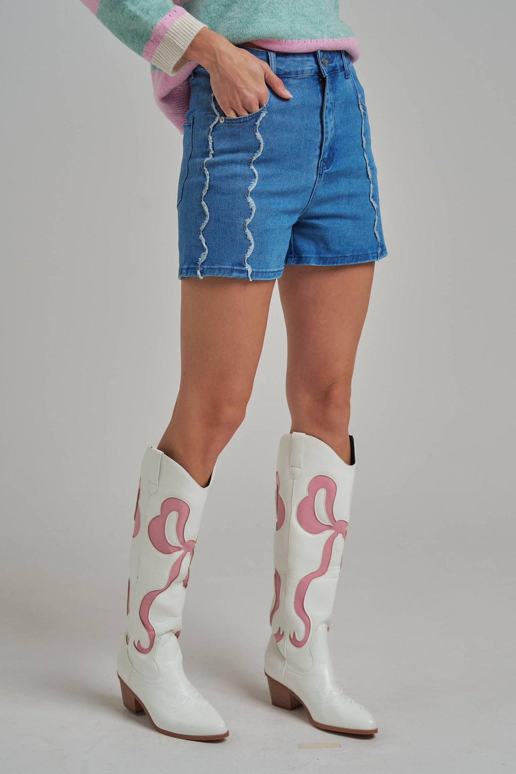 HIGH RISE DENIM SHORTS WITH SCALLOPED FRONT SEAM