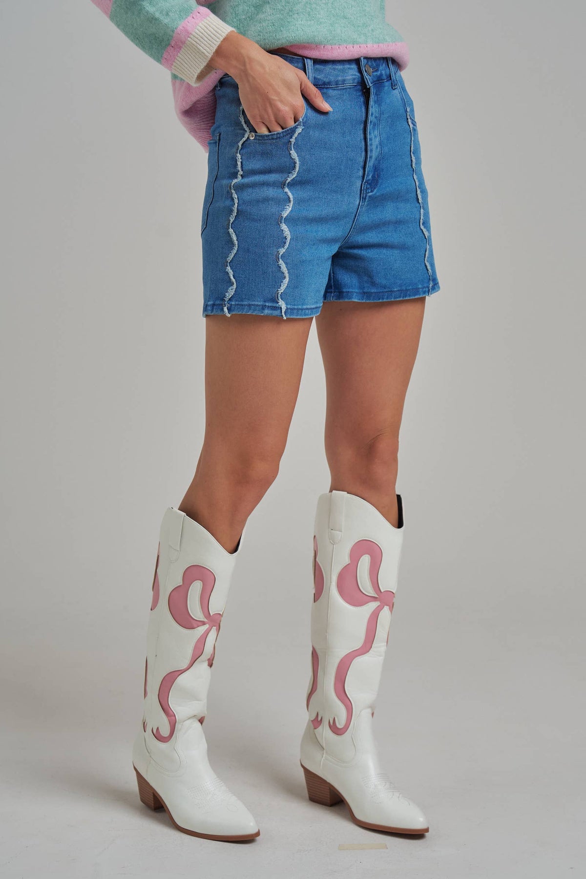 HIGH RISE DENIM SHORTS WITH SCALLOPED FRONT SEAM